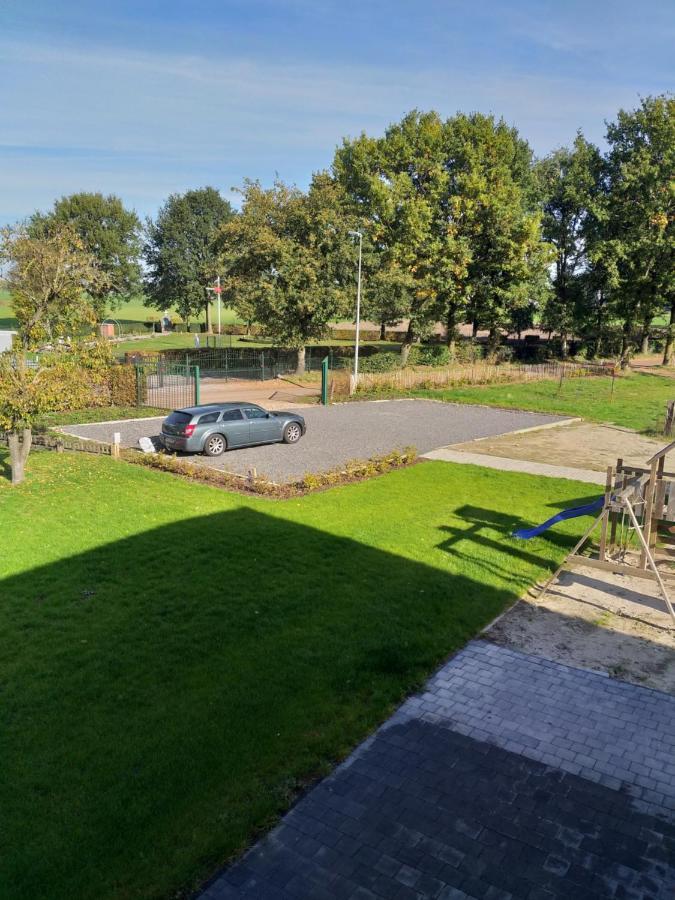 De Hoog Velden 14 Neerpelt Exterior foto